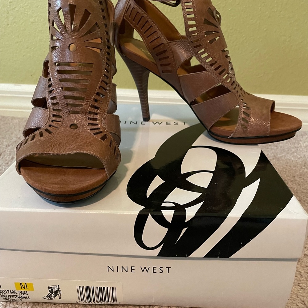 Nine West Shoes - size 8M